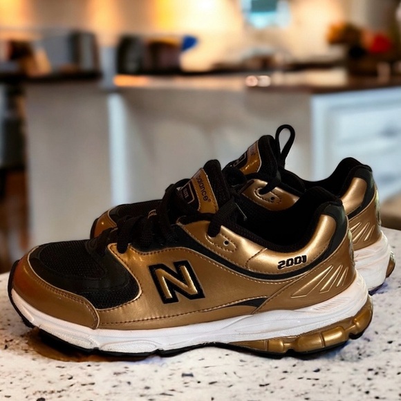 New Balance 2001 running shoes black/white/golden bronze ELITE EDITION - Picture 5 of 16